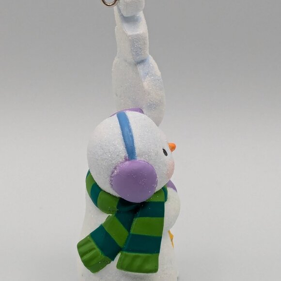 Hallmark Keepsake Frosty Fun Decade 2012, 3rd in Series, Christmas Ornament - Picture 3 of 10